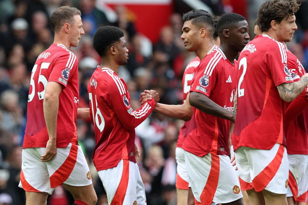 弗里克解释亚马尔被换下原因，称其欧冠停赛需轮换