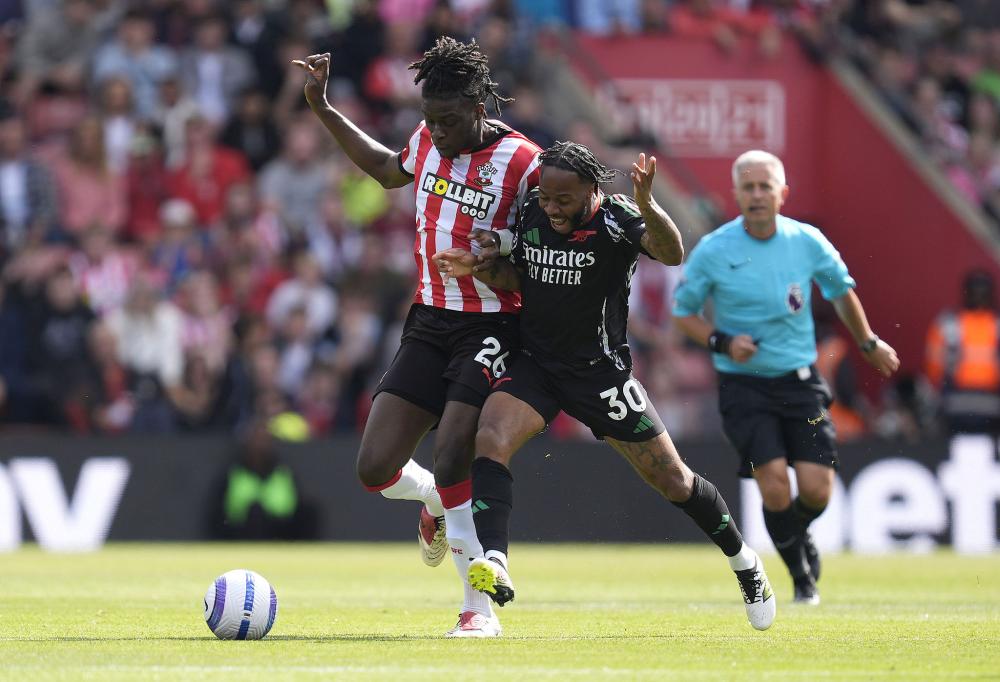 已经低头！高层调解之后阿隆索主动“示好”明星，愿意更改新战术